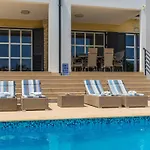 In With Private Heated Pool *