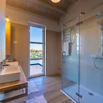 In With Private Heated Pool *