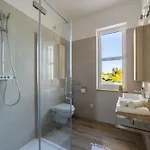 In With Private Heated Pool Вилла