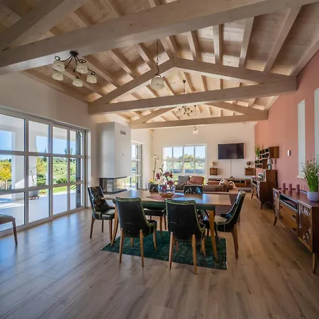 Villa In With Private Heated Pool Filipana