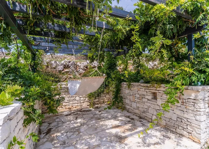 In With Private Heated Pool Villa *