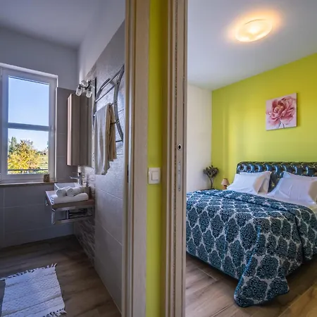 In With Private Heated Pool Villa *